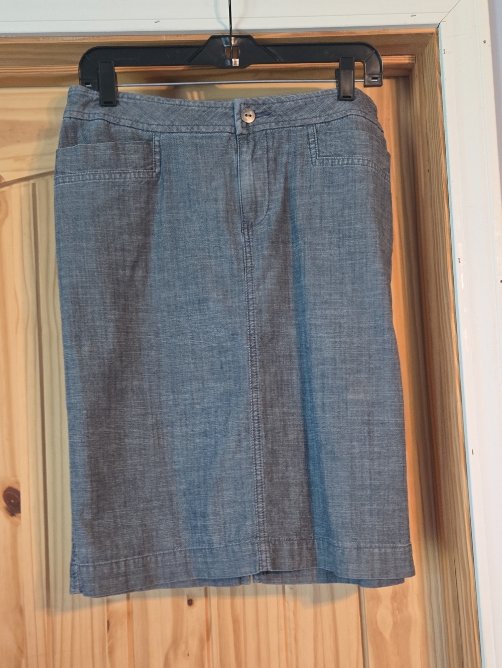 Coldwater Creek Chambray Pencil Skirt in Blue